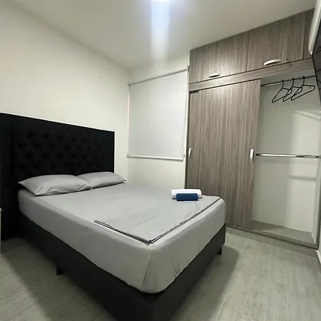 3br Ac Luxury Close To The Airport & The Historic Center Apartamento *